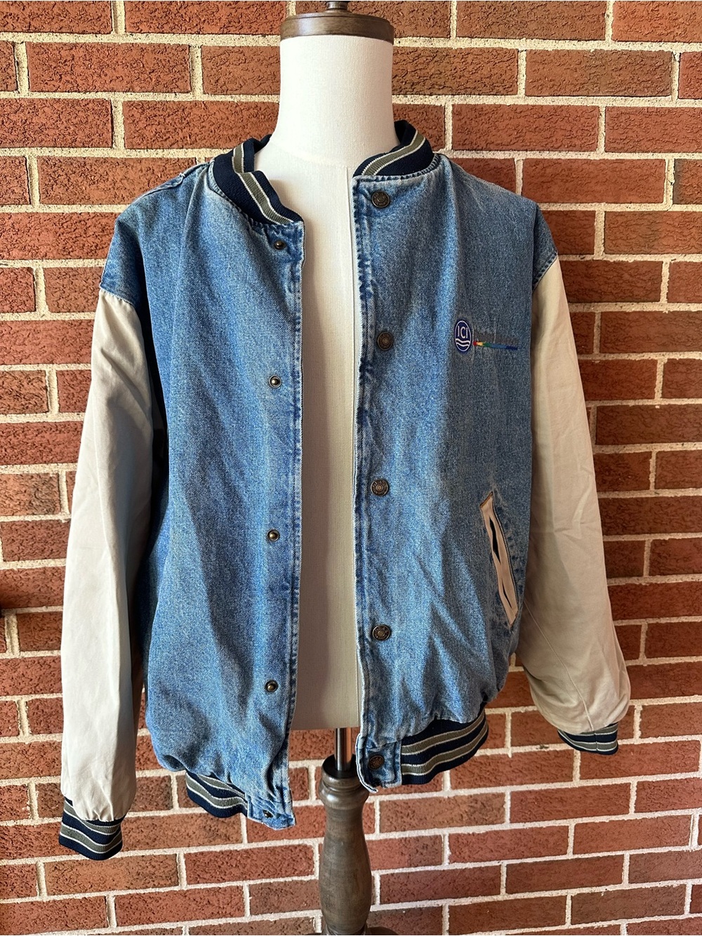 Vintage Gear For Sports Varsity Jacket Men’s Lined Embroidered Logo, L
